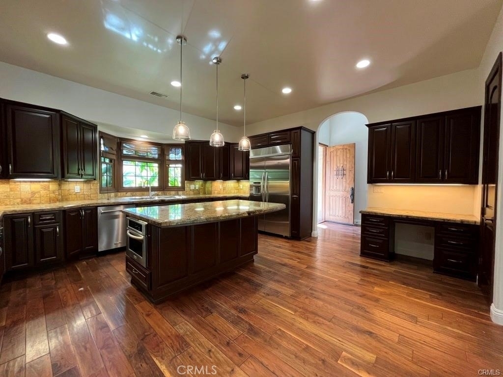 5645 Manton - Photo 6