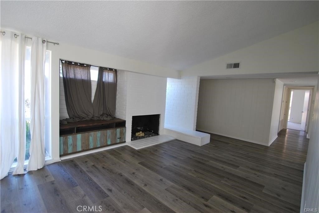 3292 Kenilworth Drive - Photo 5