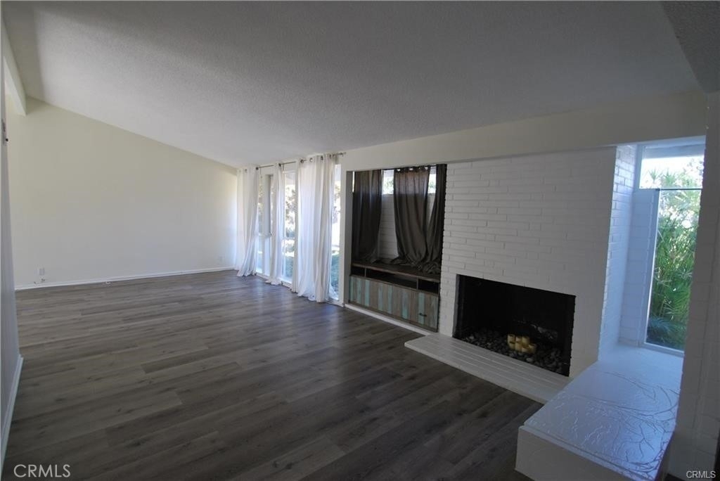 3292 Kenilworth Drive - Photo 7