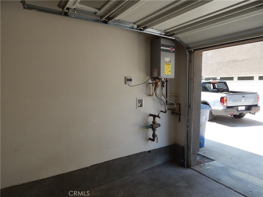 9046 Garvey - Photo 14