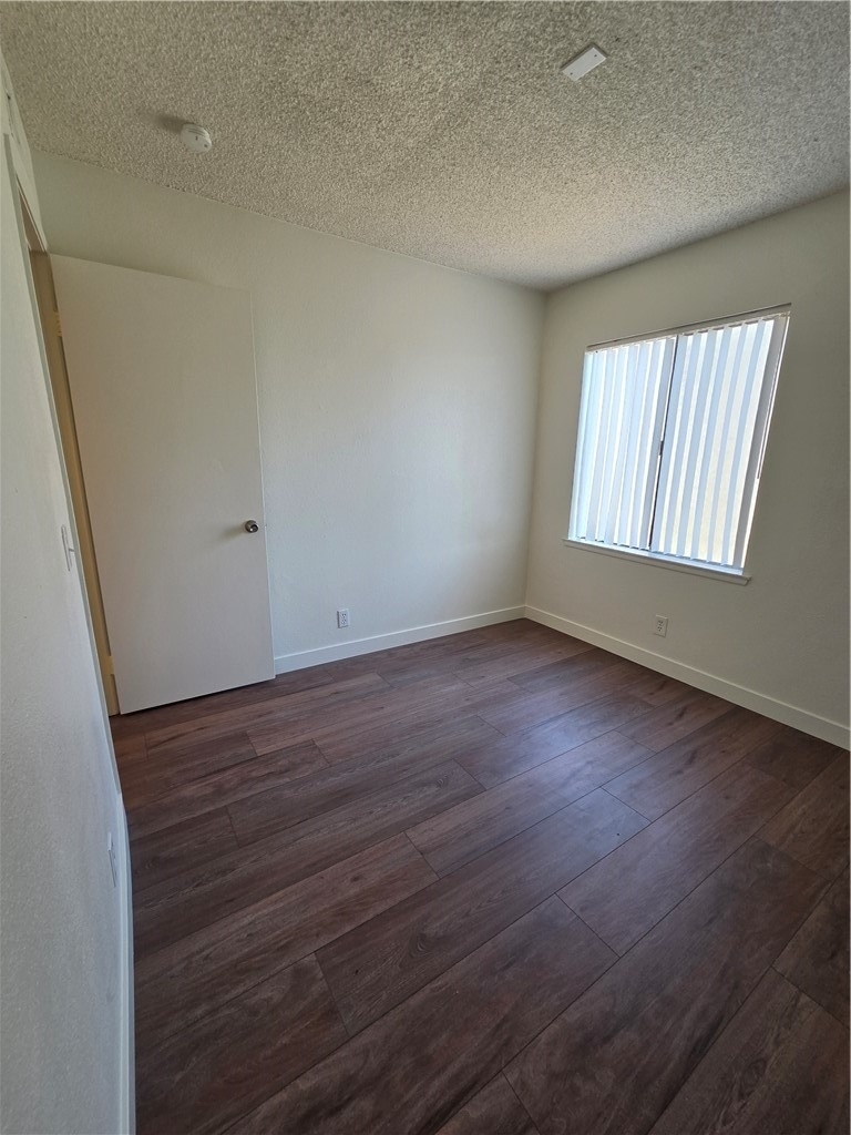 600 W 3rd - Photo 4