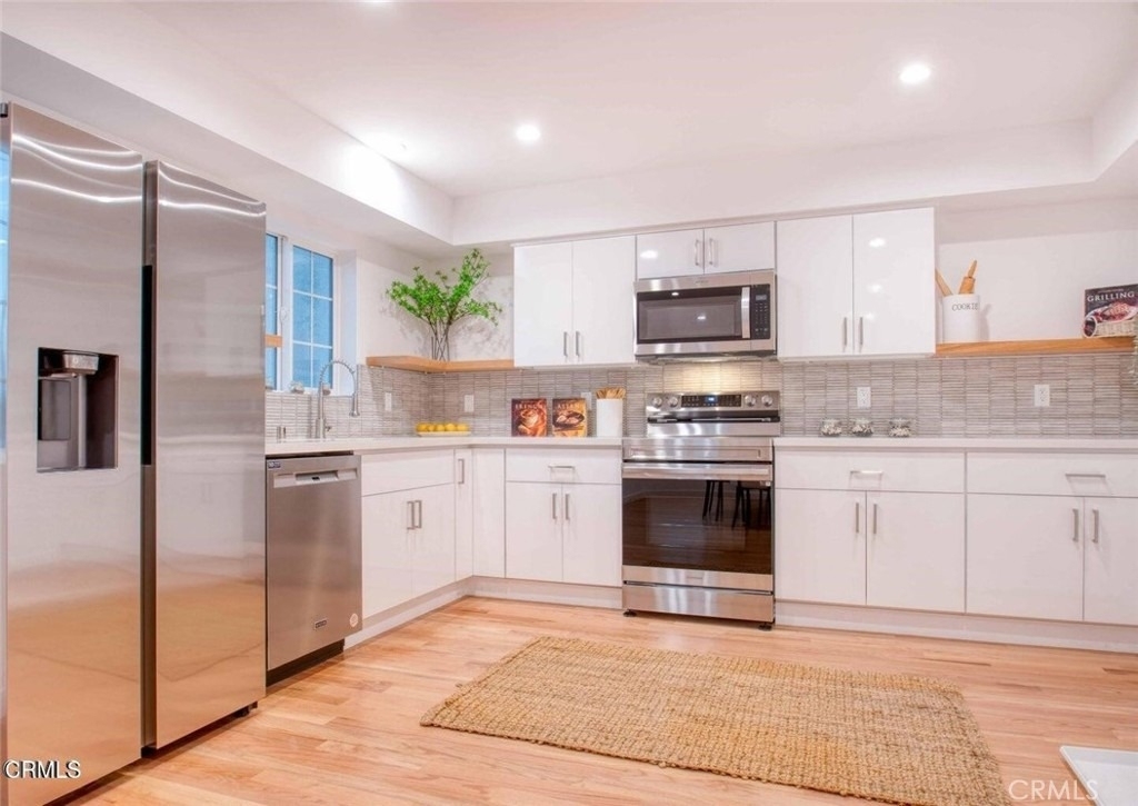 2333 1/2 Langdale Avenue - Photo 4