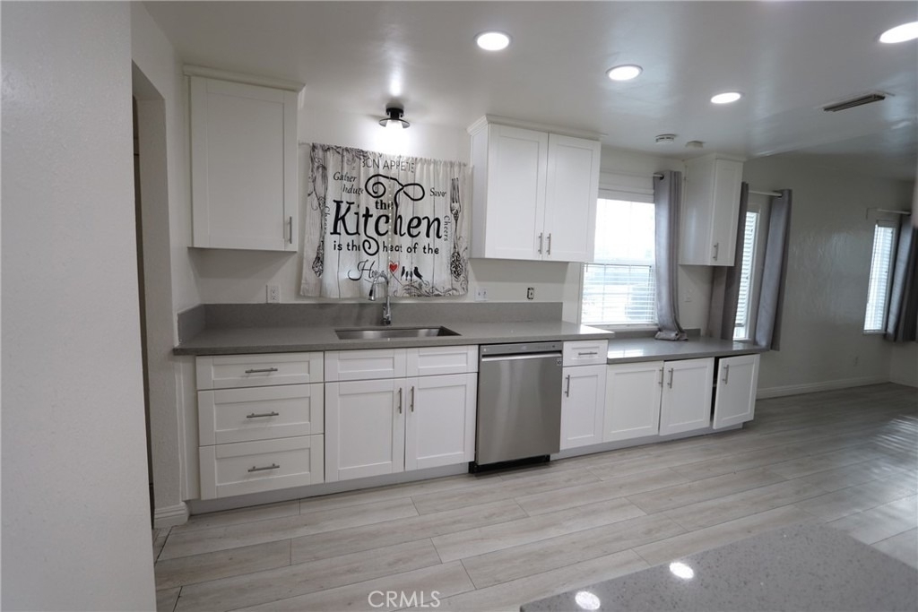 2905 N Sierra Way - Photo 6