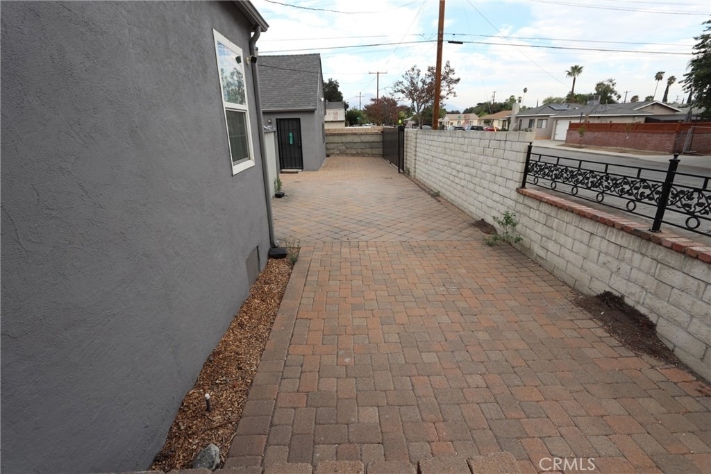 2905 N Sierra Way - Photo 17