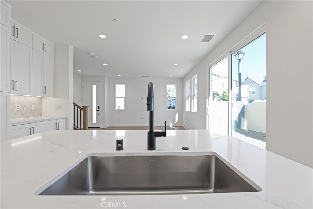 732 Jasper - Photo 15