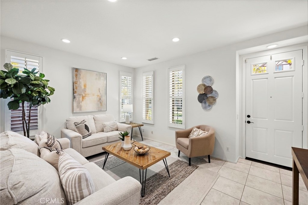 63 Tuberose St - Photo 3
