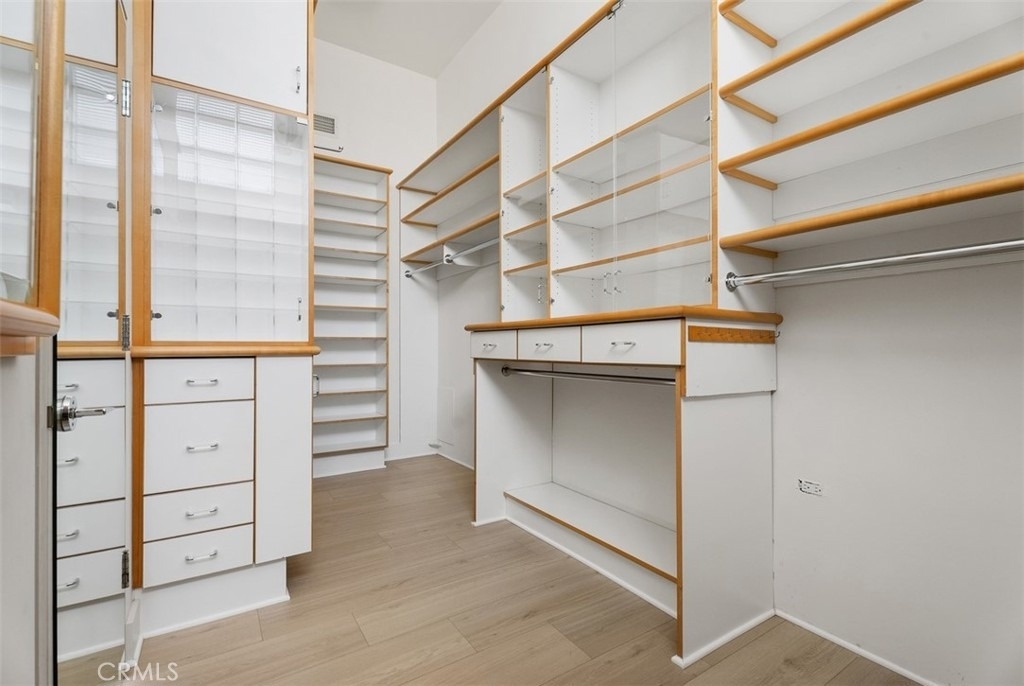 1535 Dolphin Terrace - Photo 13