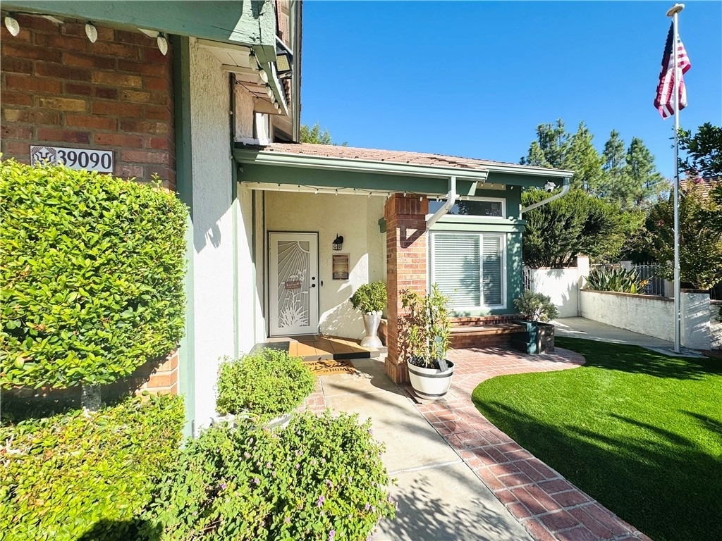 39090 Cattail - Photo 0