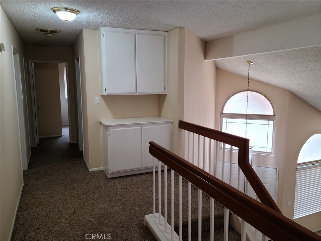 998 Ashford Circle - Photo 9
