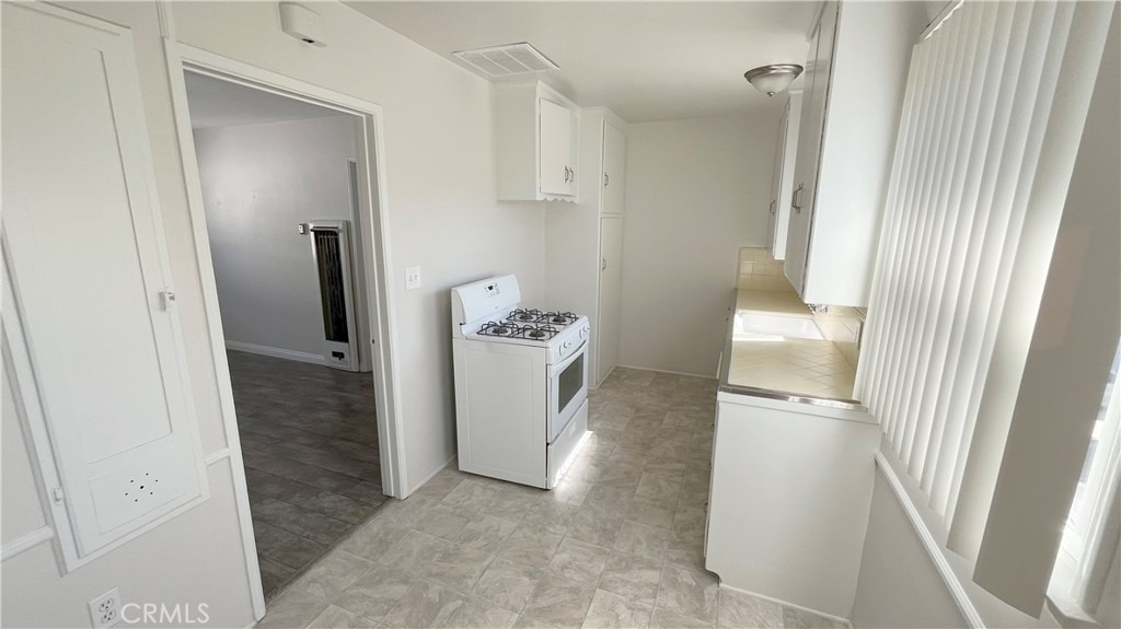 4123 Ocean View Blvd - Photo 2