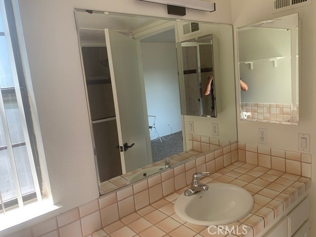 11300 Foothill - Photo 15