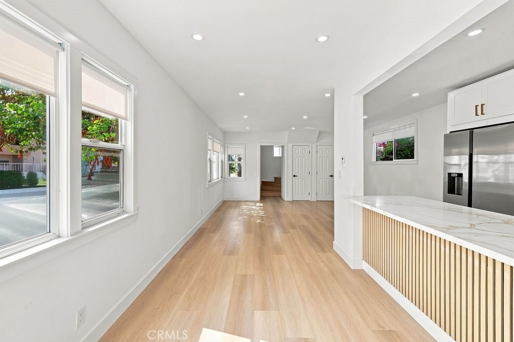 1211 Cole Avenue - Photo 6