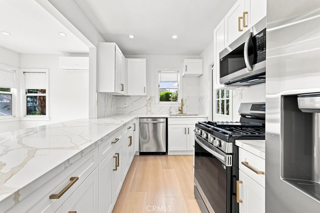 1205 Cole Avenue - Photo 6
