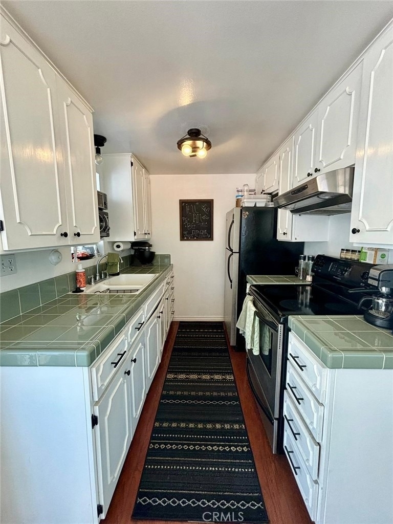 615 E Broadway - Photo 4