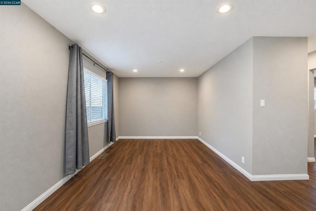 3121 Alhambra Ave - Photo 3