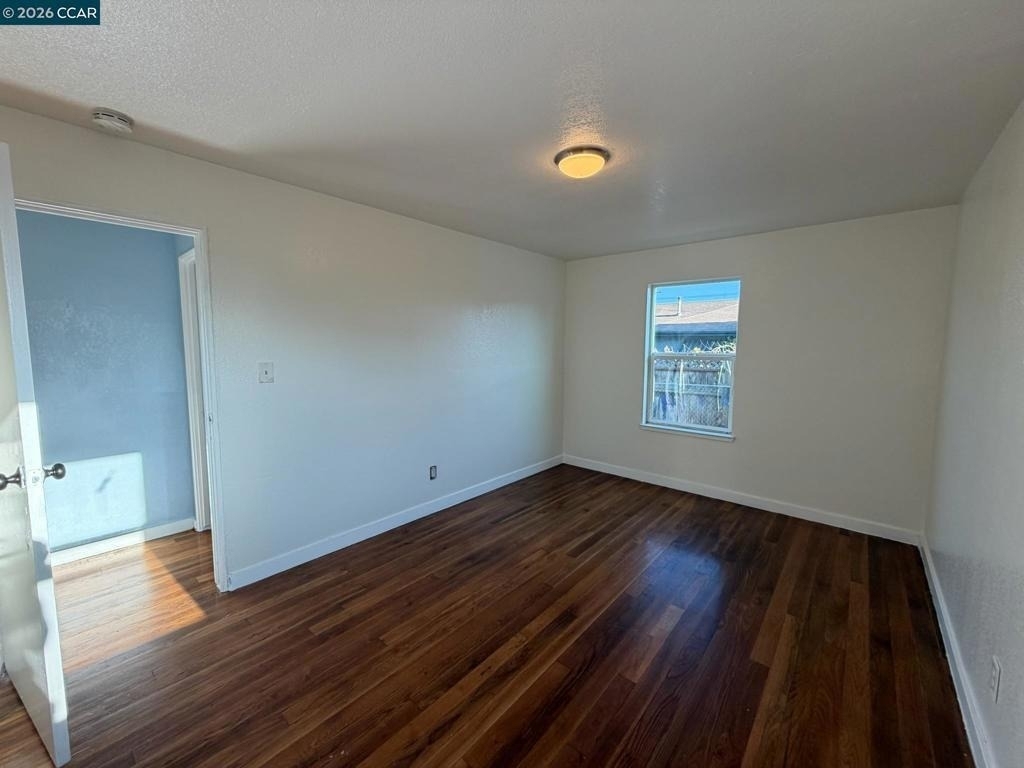 341 S 8th St - Photo 5