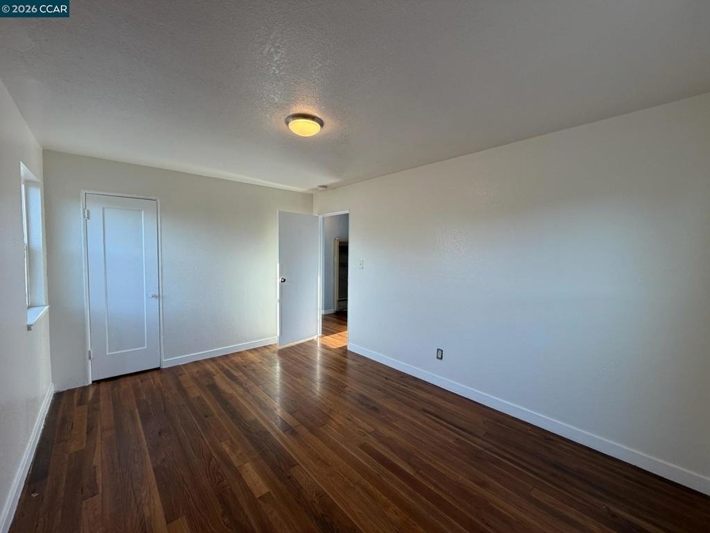 341 S 8th St - Photo 8