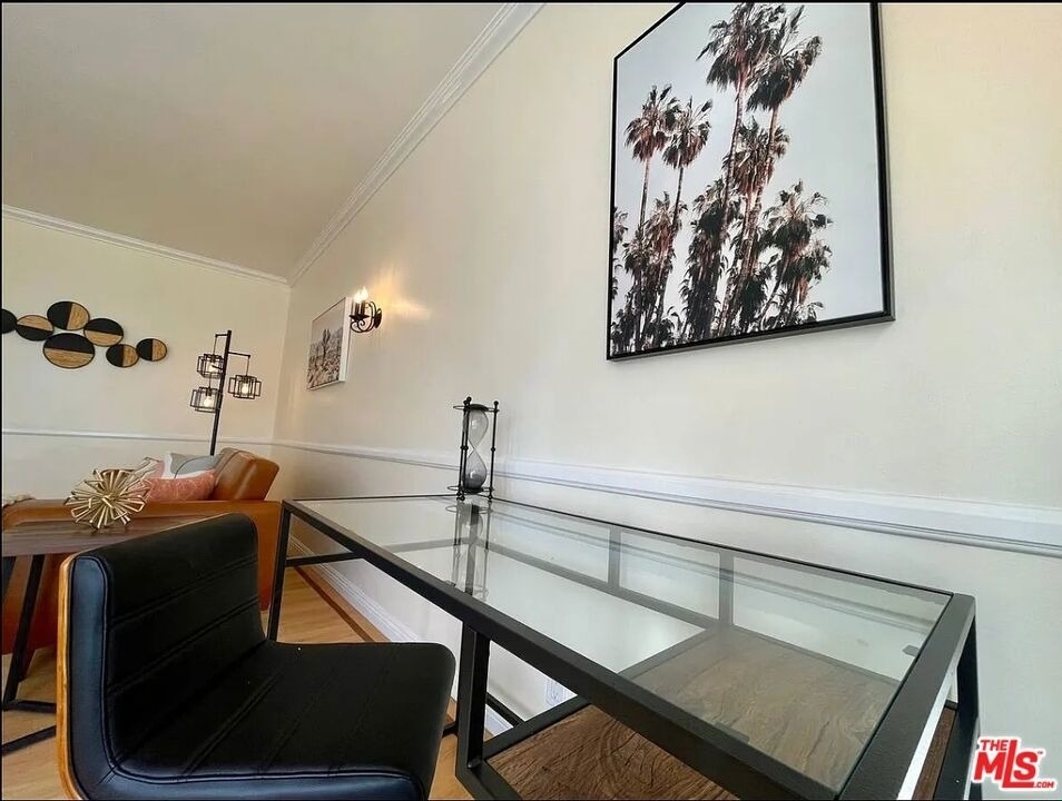 423 W Ocean Avenue - Photo 7