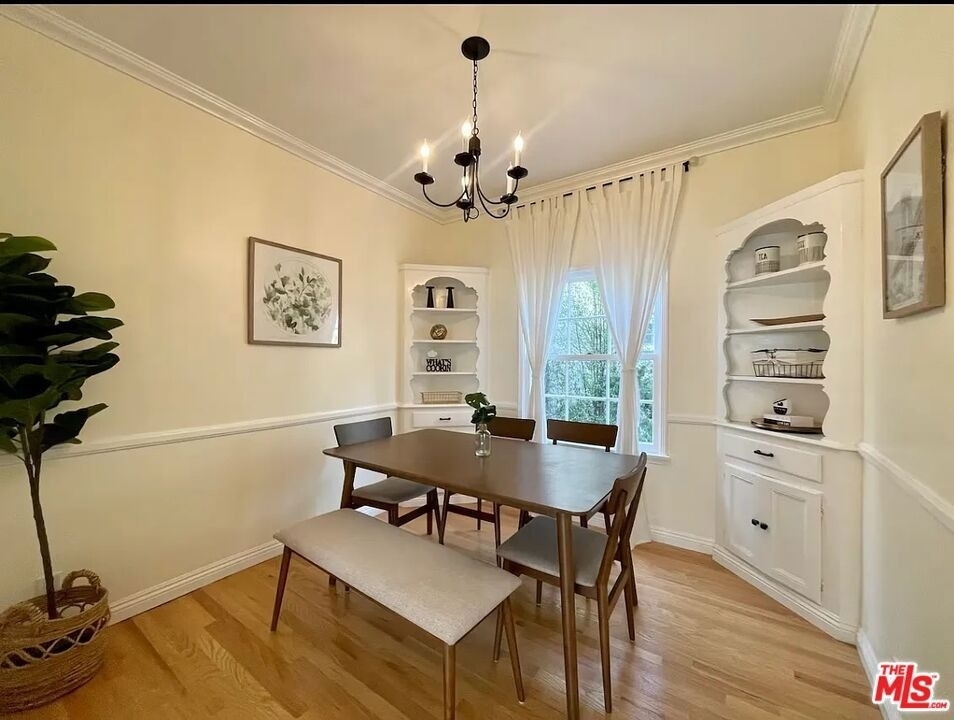 423 W Ocean Avenue - Photo 9