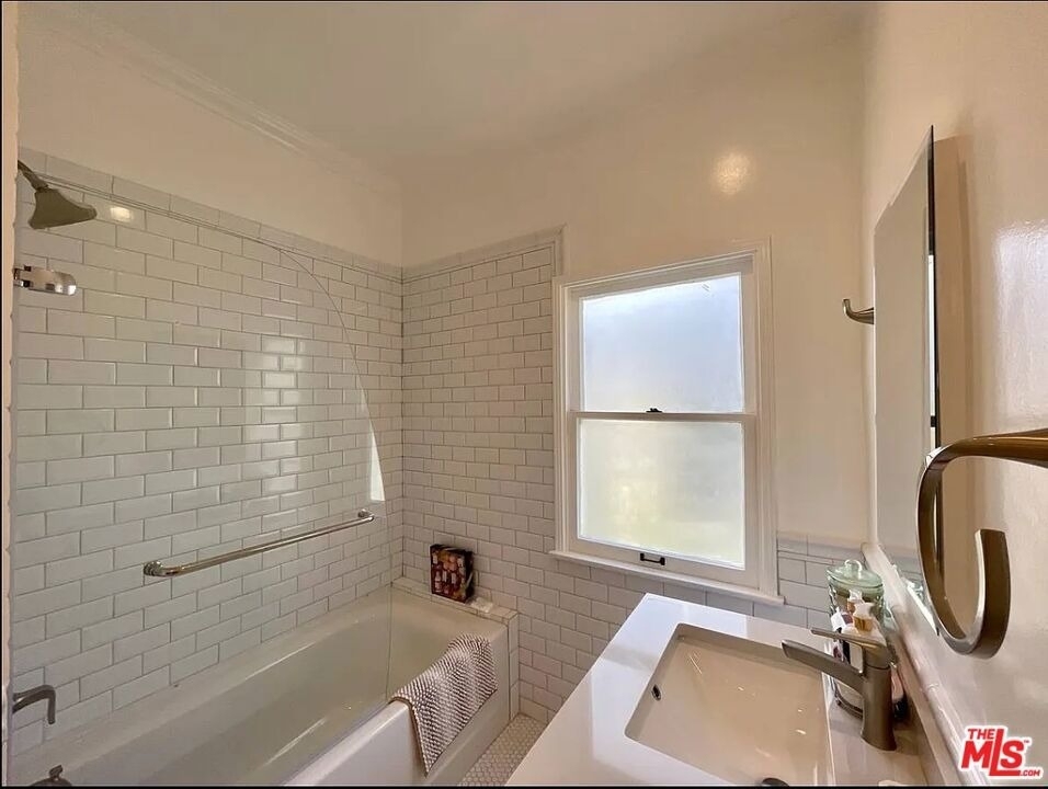 423 W Ocean Avenue - Photo 22