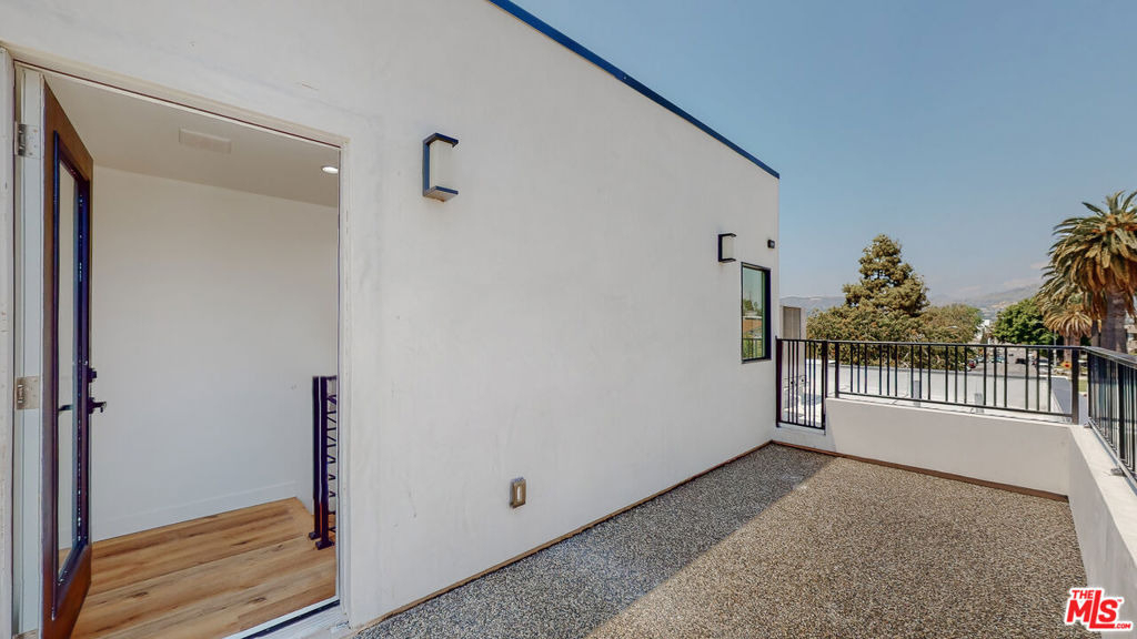 4462 Maplewood Avenue - Photo 35