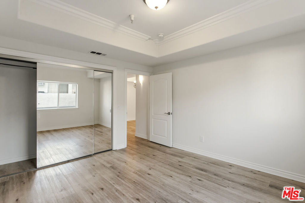 3328 Oakhurst Avenue - Photo 11