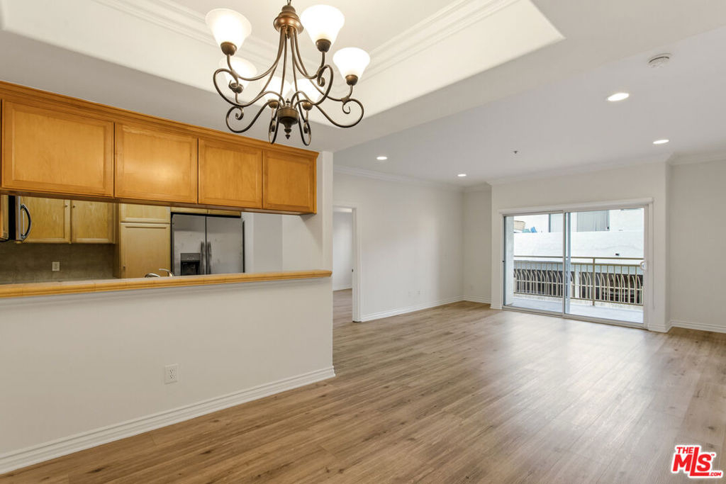 3328 Oakhurst Avenue - Photo 0
