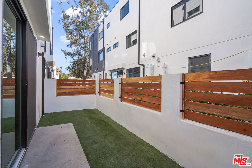 839 N Mccadden Pl - Photo 29