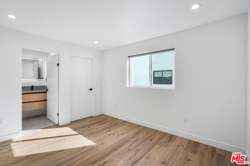 839 N Mccadden Pl - Photo 19