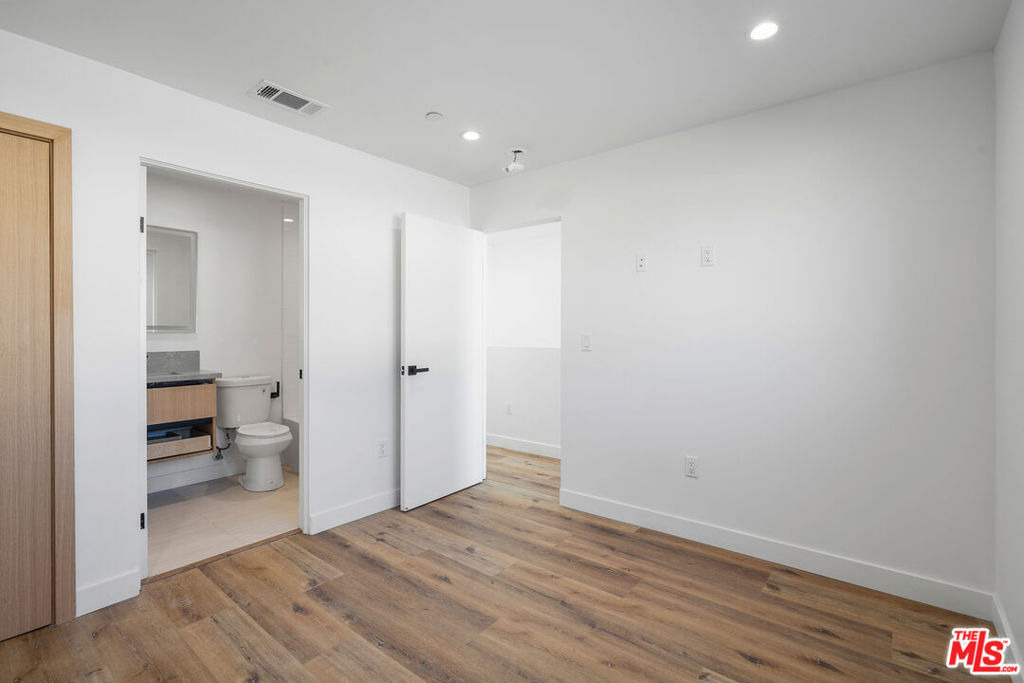 839 N Mccadden Pl - Photo 25