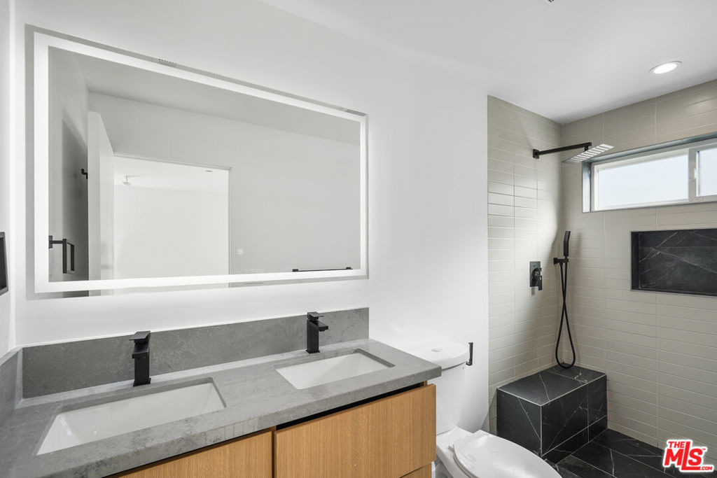 839 N Mccadden Pl - Photo 10