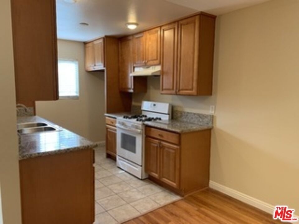 6911 Agnes Avenue - Photo 4