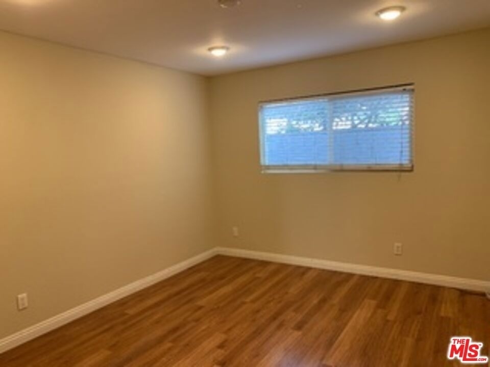 6911 Agnes Avenue - Photo 5