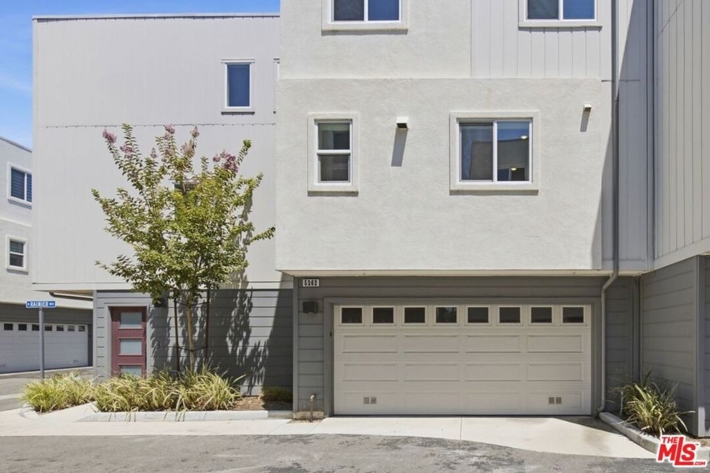 5262 N Rainier Way - Photo 0