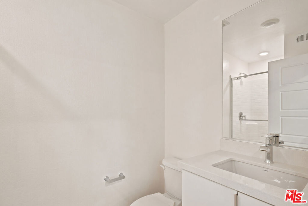 5262 N Rainier Way - Photo 18