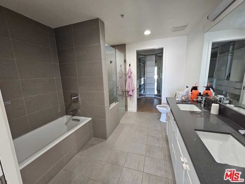105 S Mariposa Avenue - Photo 7