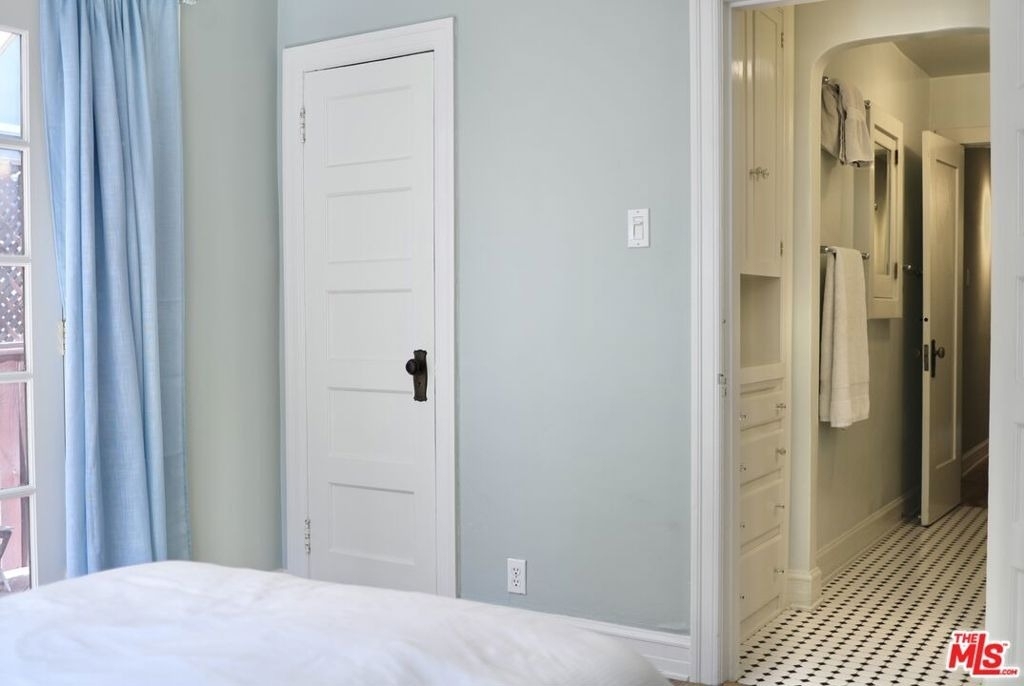 7620 Fountain - Photo 23