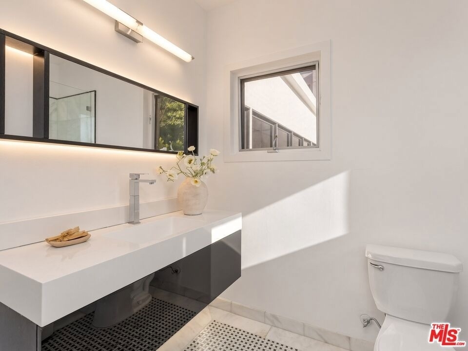 11955 Pinnacle Place - Photo 33