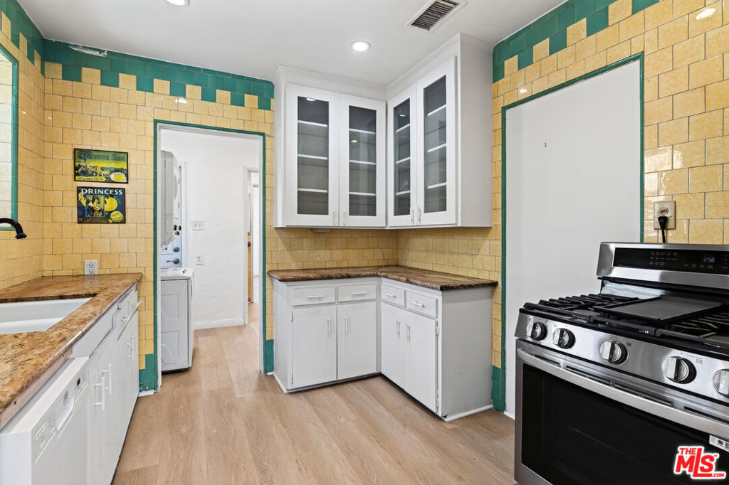 900 S Wooster Street - Photo 13