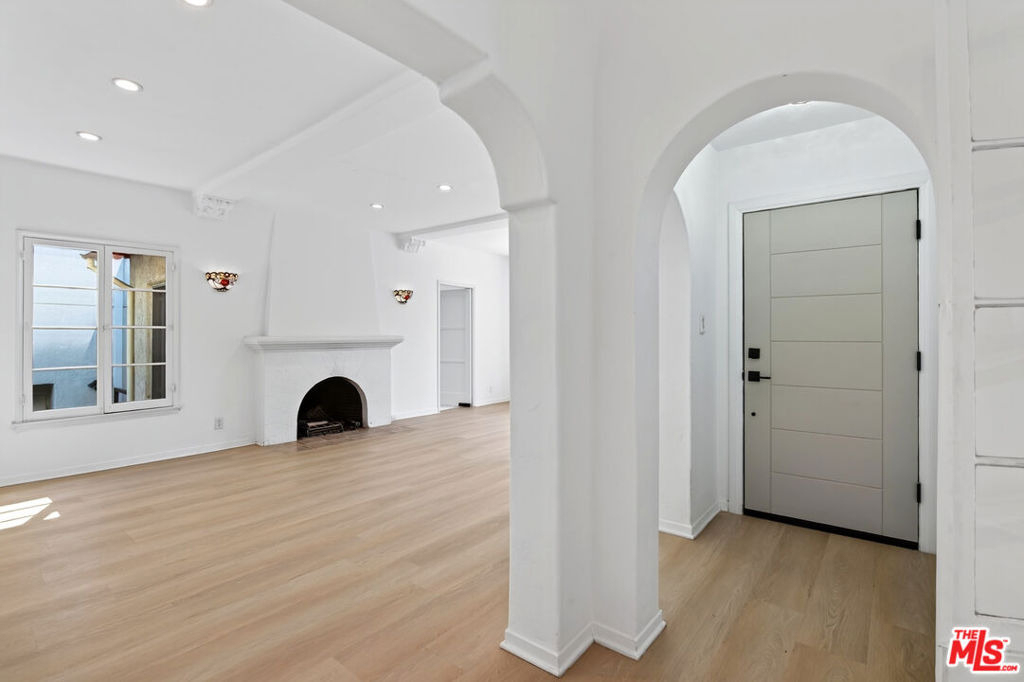 900 S Wooster Street - Photo 4