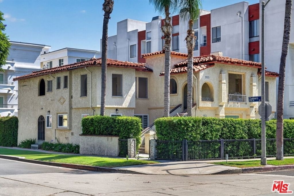 900 S Wooster Street - Photo 44