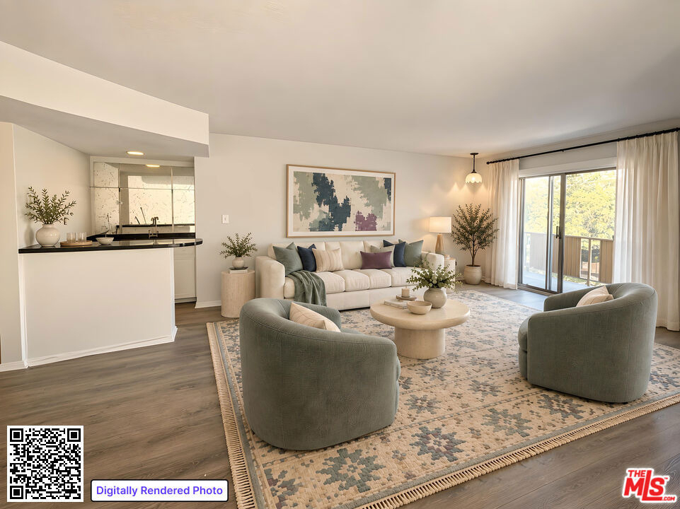 1541 N Laurel Avenue - Photo 2