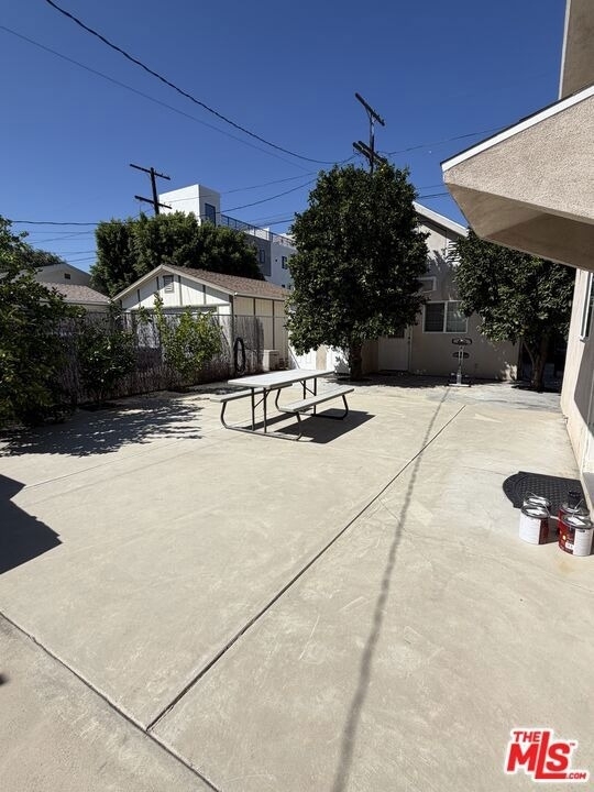 14213 Califa Street - Photo 16
