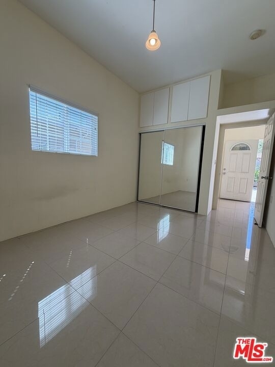 14213 Califa Street - Photo 15