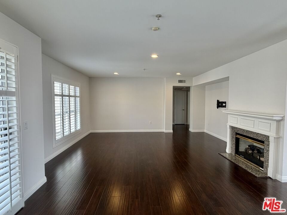1222 S Westgate Avenue - Photo 1