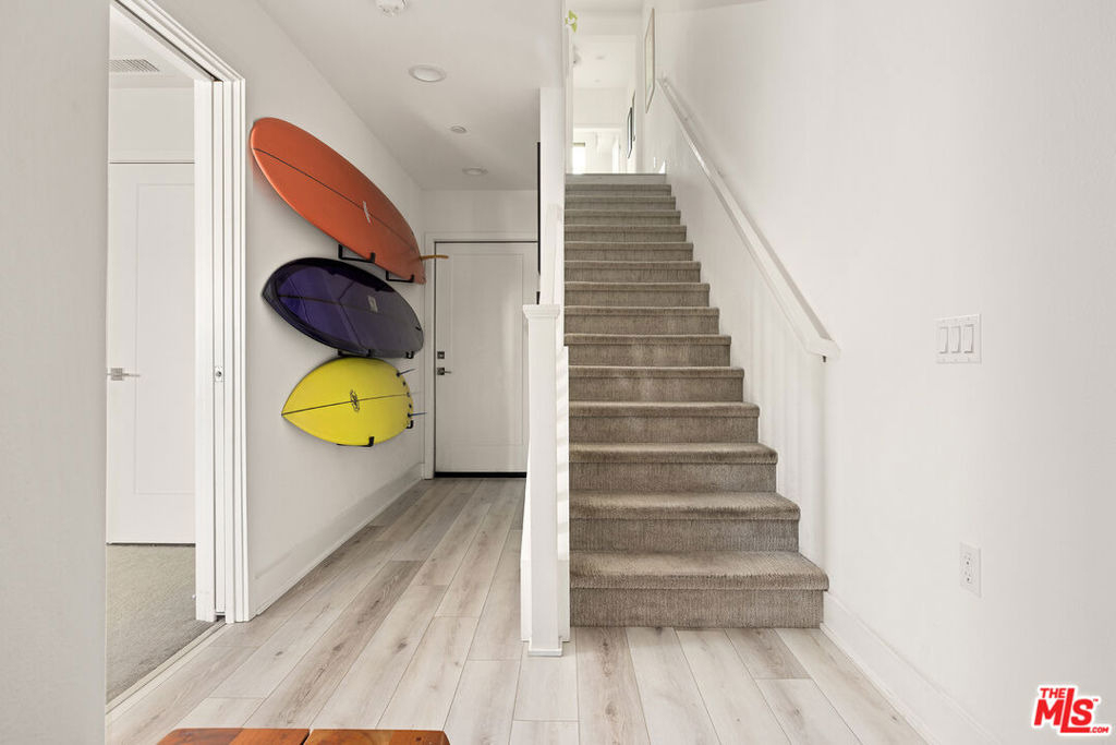 2931 Exposition Place - Photo 3