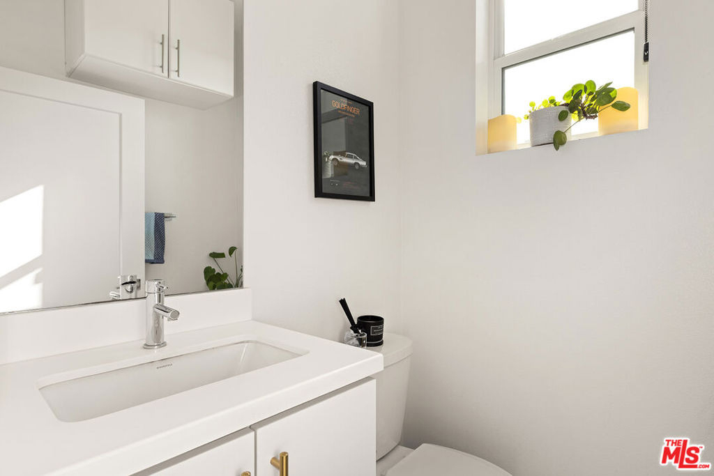 2931 Exposition Place - Photo 22