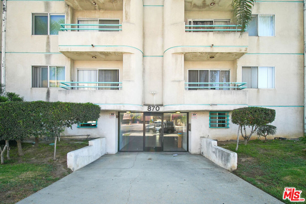 870 Crenshaw Boulevard - Photo 15