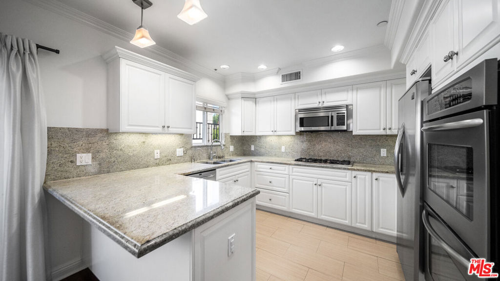 1529 S Beverly Drive - Photo 6