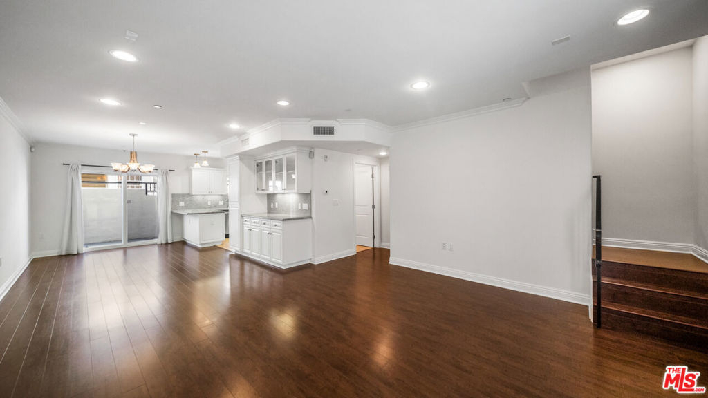 1529 S Beverly Drive - Photo 4